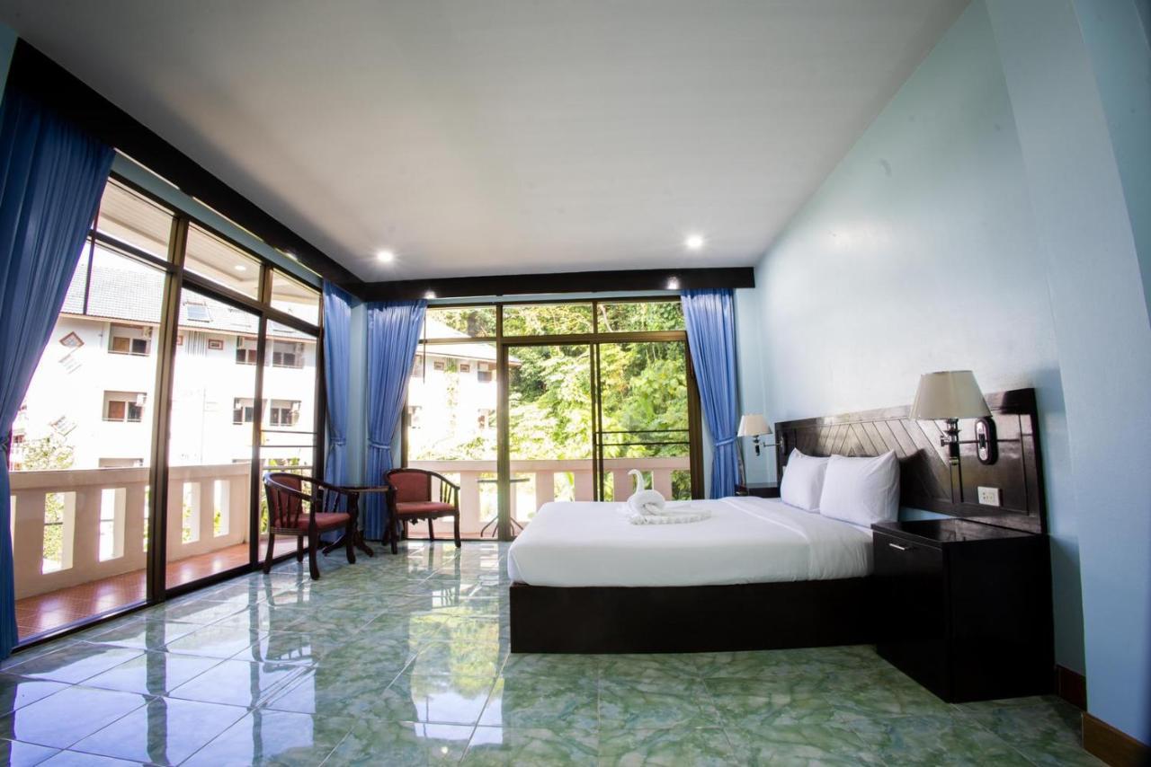 Riviera Patong Hotel Kültér fotó