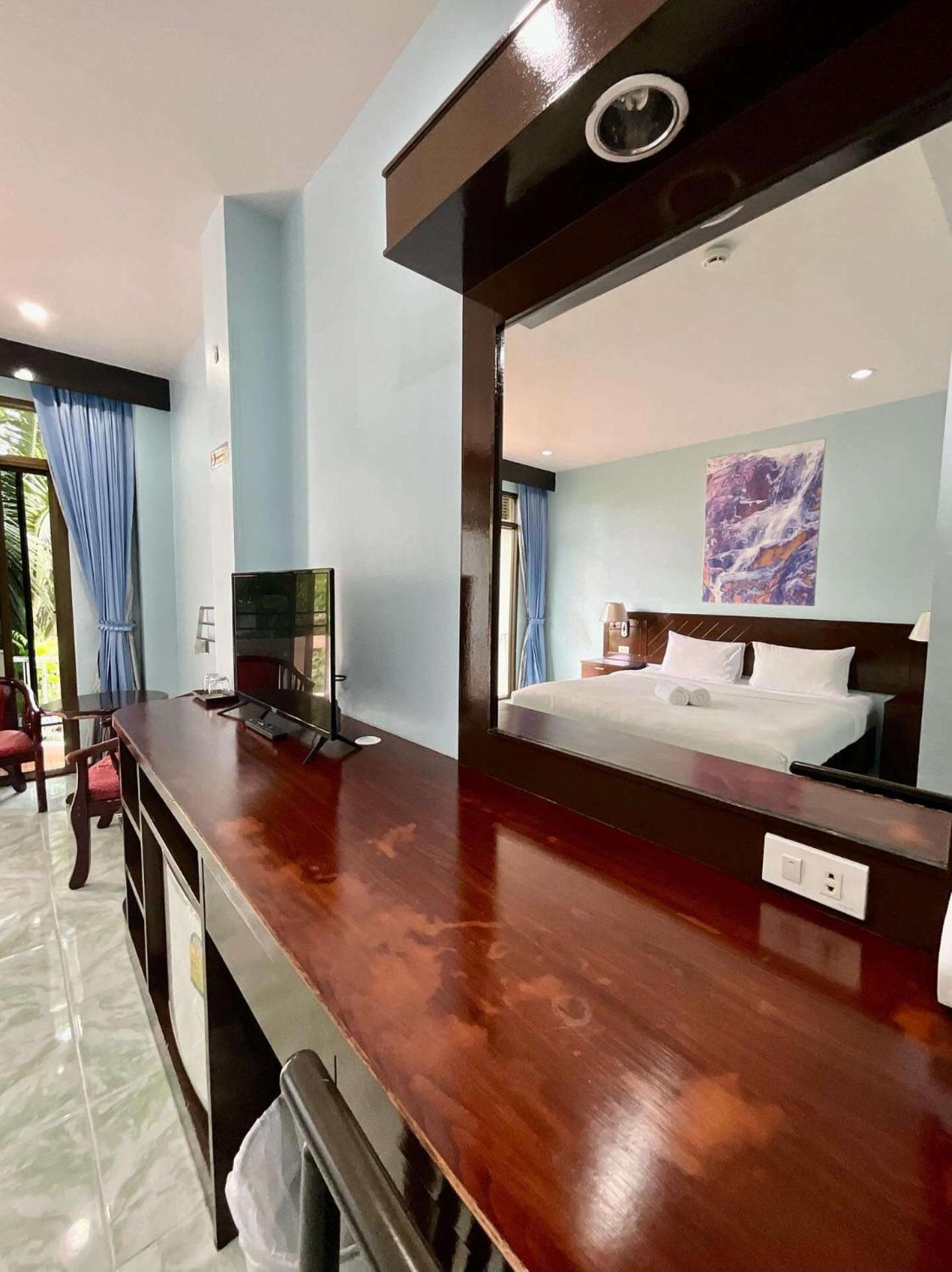 Riviera Patong Hotel Kültér fotó